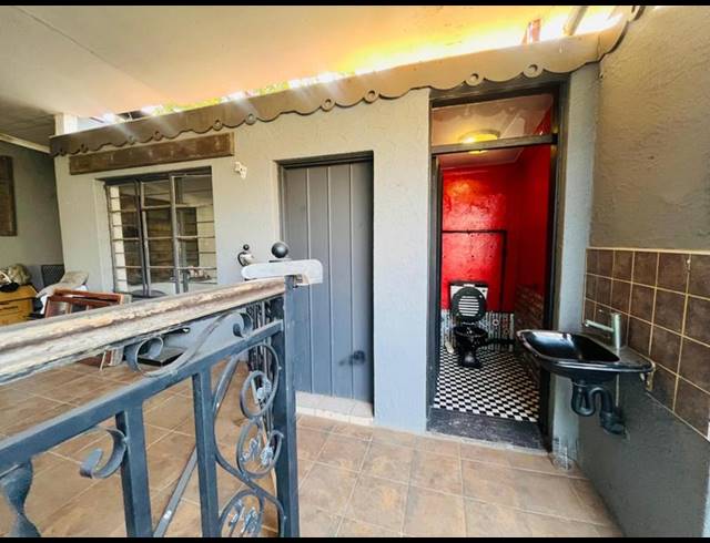 7 BEDROOM HOUSE FOR SALE IN BENONI CENTRAL